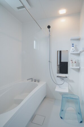 Hair dryer, shampoo - Urban Villa Resort Onna (Onna)