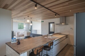 Interior - Urban Villa Resort Onna (Onna)
