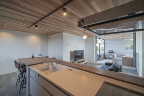 Interior - Urban Villa Resort Onna (Onna)
