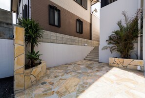 Property grounds - Minato Chatan Seaside Condominium (Chatan)