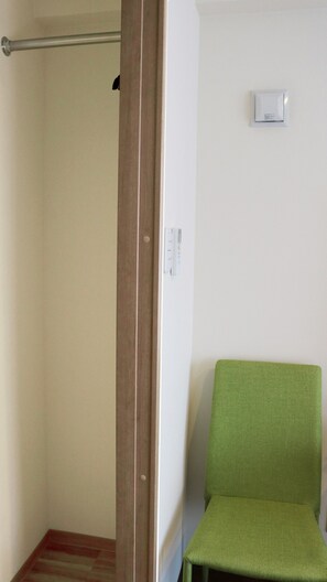 Interior - Best Ever Hotel (Naha)