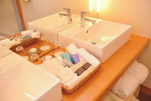 Hair dryer, soap - Villa Terrace Maebashi Hotel & Resort (Maebashi)