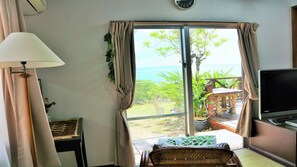 Living area - Uminosoba Pension (Ginoza)
