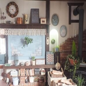 Interior - Pension Motown (Tsumagoi)