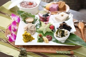 อาหารและเครื่องดื่ม