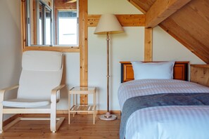 办公桌、熨斗/熨衣板