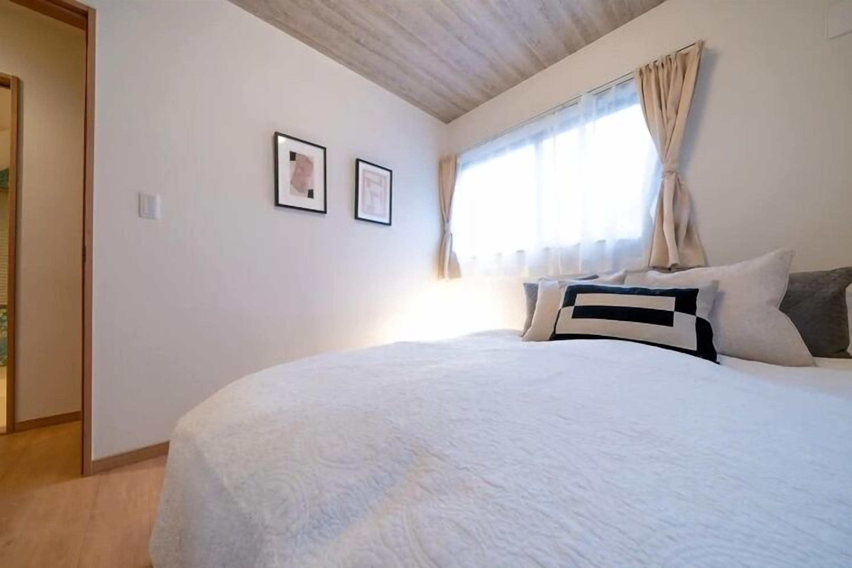 書桌、熨斗/熨衣板