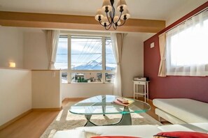 TV, pay films - Villa Fuji Bon Voyage Sora (Fujikawaguchiko)