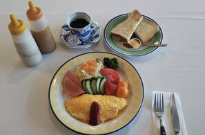 Breakfast meal - Hotel Plaza (Kobayashi)
