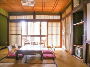Interior - Rupo no Mori (Fukui)