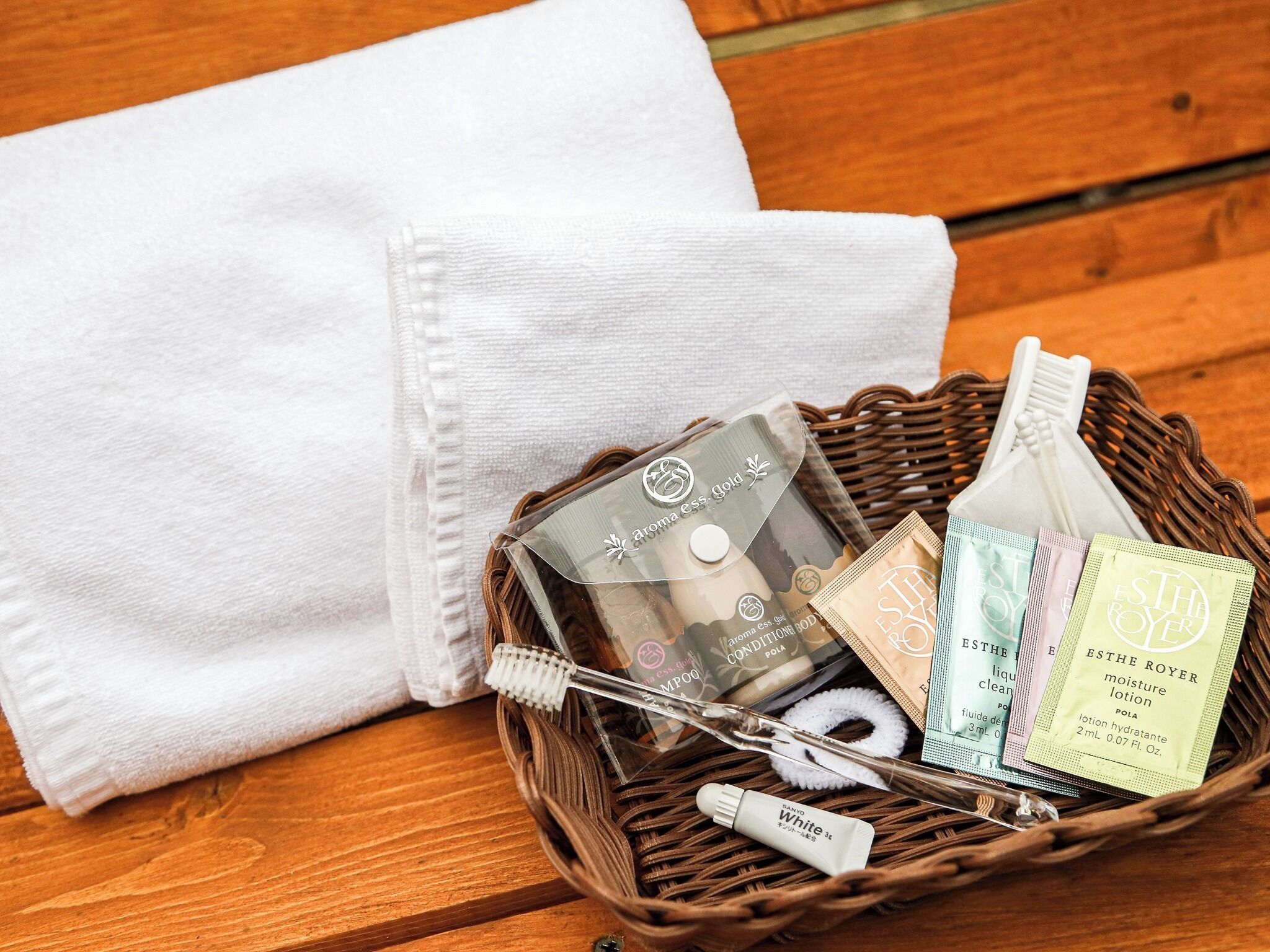 Bathroom amenities
