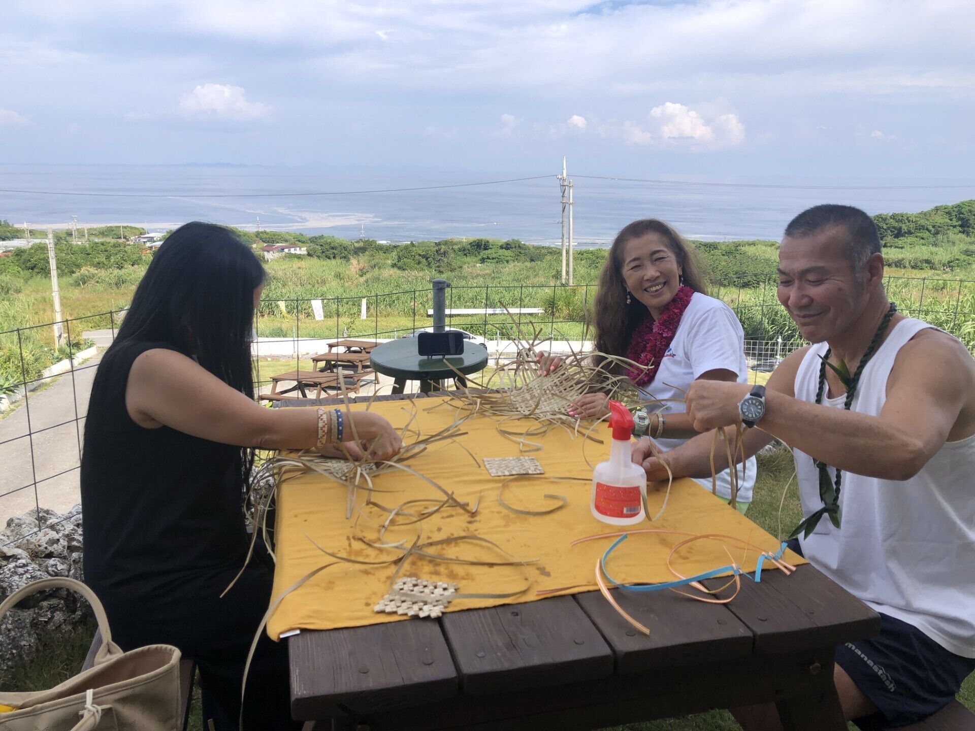 屋外ダイニングエリア