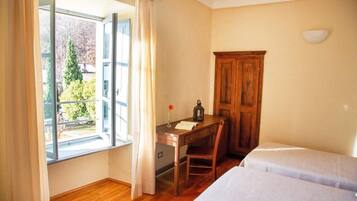 Bureau, Wi-Fi gratuit, accÚs pour personnes à mobilité réduite