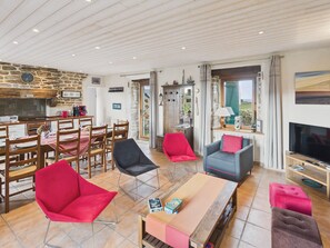 TV - Beautiful house for 8 with garden – Sea view (Penmarch)