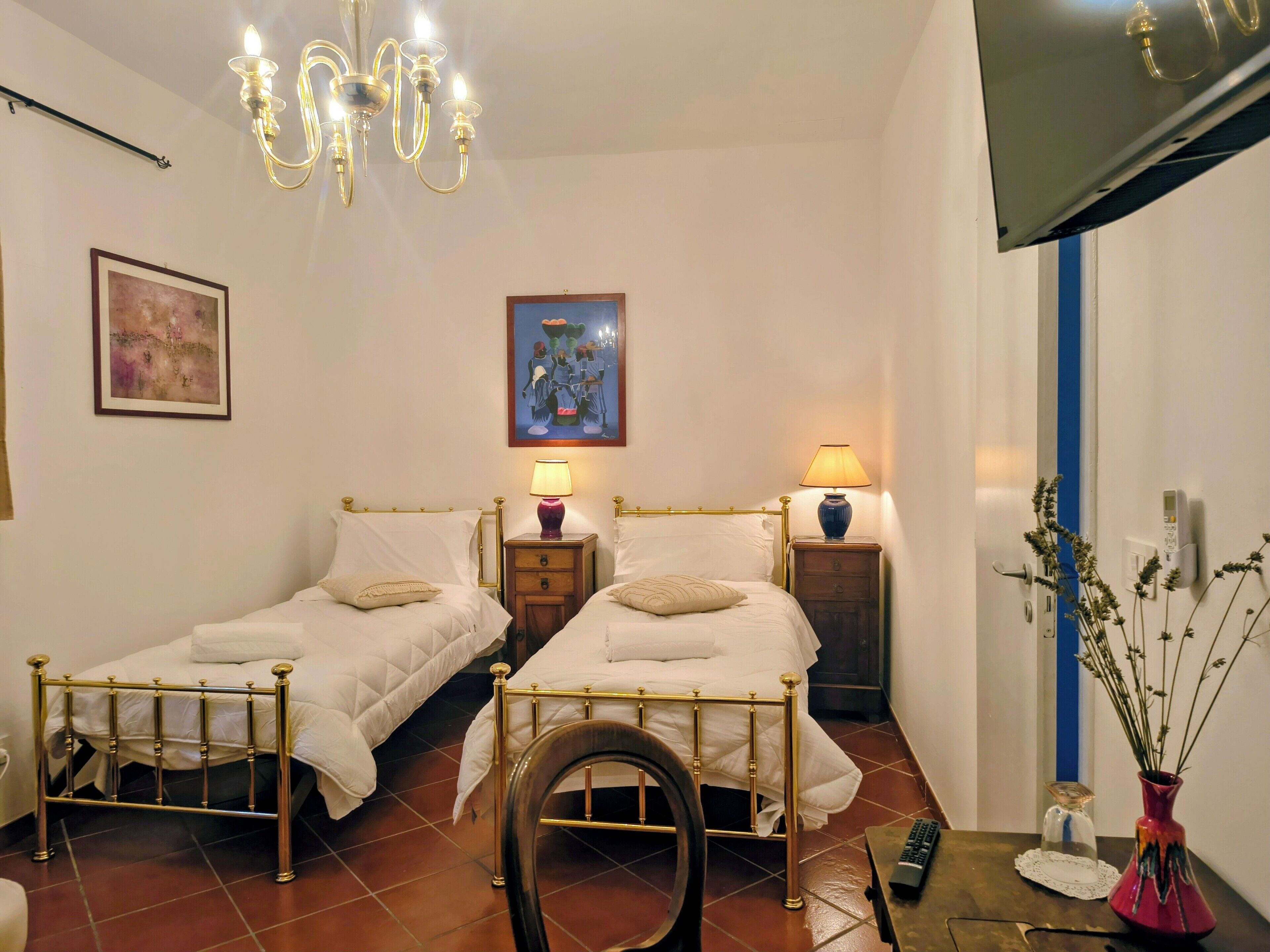 Chambre Triple Classique, vue cour intérieure