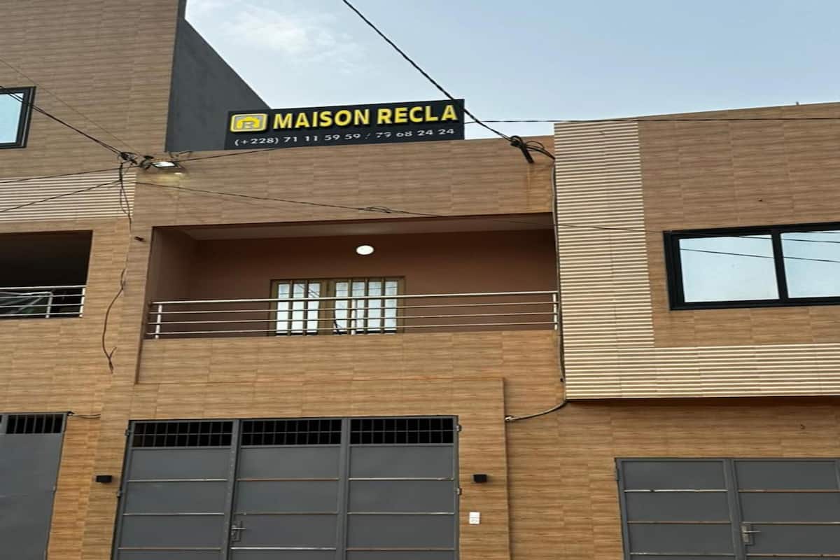 Deluxe Studio, Balcony, City View | Exterior detail