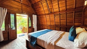 Cabin Deluxe, 1 phòng ngủ, ban công, quang cảnh vườn | Truy cập Internet không dây miễn phí, bộ trải giường 