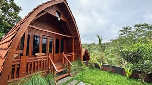 Bungalow Panoramic - 1 sovrum - balkong - utsikt mot trädgården | Exteriör