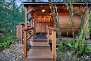 Property grounds - Ranger’s Rest | Historic Mt Hood Cabin w/ Hot Tub (Rhododendron)