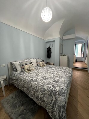 1 bedroom, iron/ironing board, free WiFi, bed sheets - Cà DE SAN SCì (Sanremo)