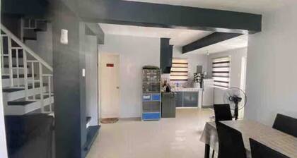 Soothing 3-bedroom house with AC in Cabanatuan City