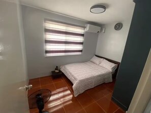 Iron/ironing board, Internet, bed sheets - Soothing 3-bedroom house with AC in Cabanatuan City (Cabanatuan City)