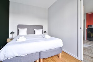 1 bedroom, free WiFi, bed sheets - Lovely 1BR flat with direct access to subway, streetcar, and RER (Vitry-sur-Seine)