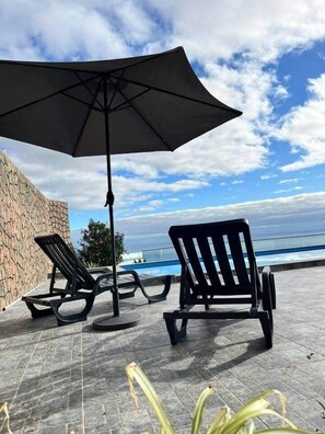 Pool - Suite 4 -
Private Veranda with Ocean view (Gaula)