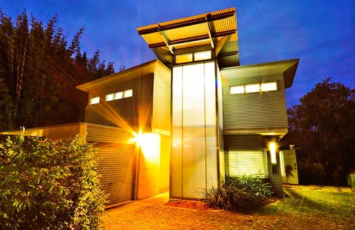 Crescent Head Spa Villa