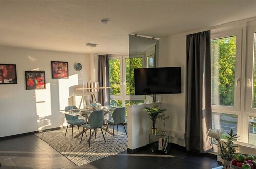 Helle moderne Wohnung 85 qm im Luisenviertel, Wuppertal (Centrum - Nähe Bahnhof)