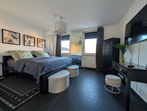 1 Schlafzimmer, Bügeleisen/Bügelbrett, kostenloses WLAN, Bettwäsche