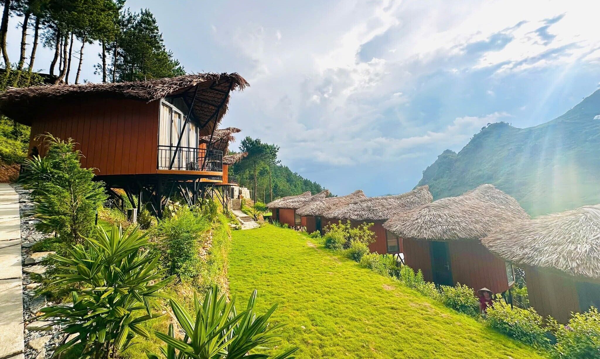 Bungalow, Gartenblick | Schreibtisch, laptopgeeigneter Arbeitsplatz, schallisolierte Zimmer