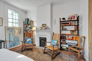 Schreibtisch, kostenloses WLAN