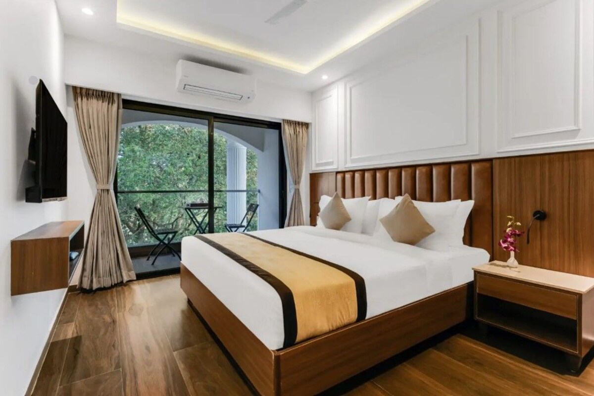 Classic Room with Balcony