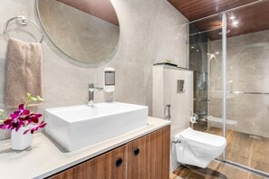 Bathroom - SinQ Symbol (Calangute)