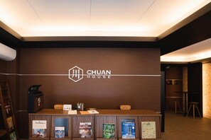 Lobby - CHUAN HOUSE HANAZONOCHO (Osaka)
