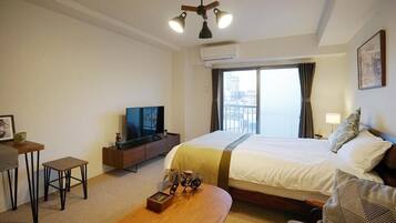 Studio, 1 Double Bed, Non Smoking | Blackout curtains, iron/ironing board, free WiFi