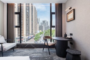 Habitación doble superior, vistas a la ciudad | Interior