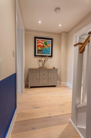 Interior - Beautiful home in Portland by the beach, sleeps 6! (Dorset)