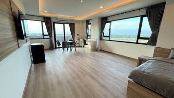 Family Room | โต๊ะทำงาน, Wi-Fi ฟรี