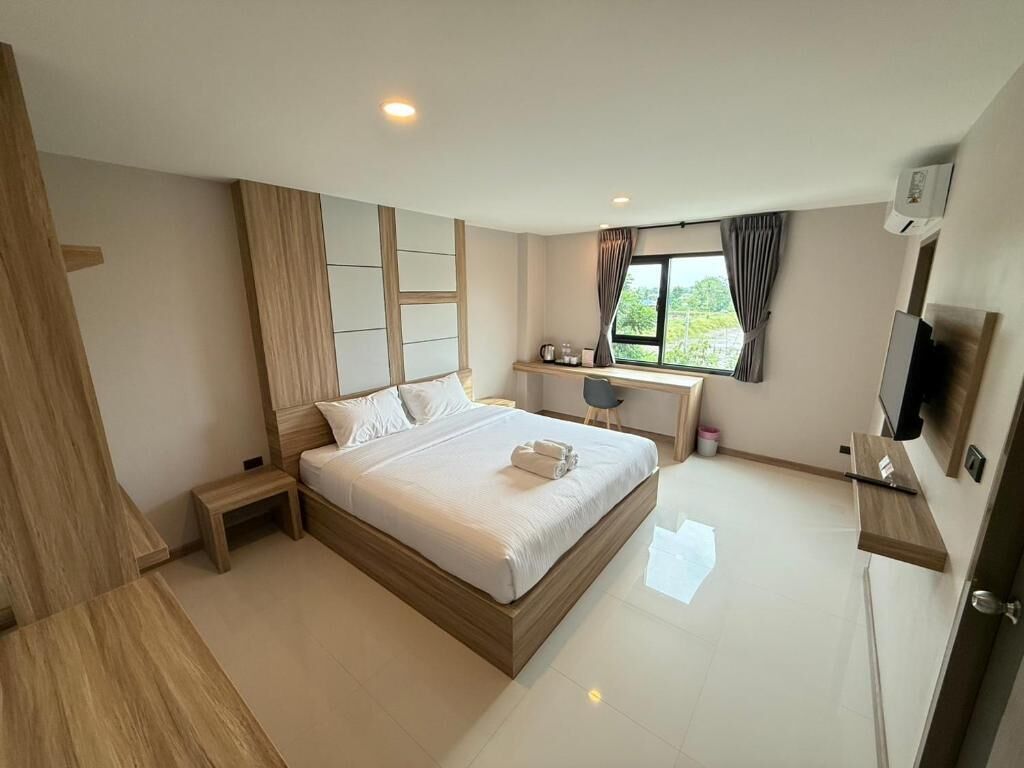 Standard Single Room Garden View