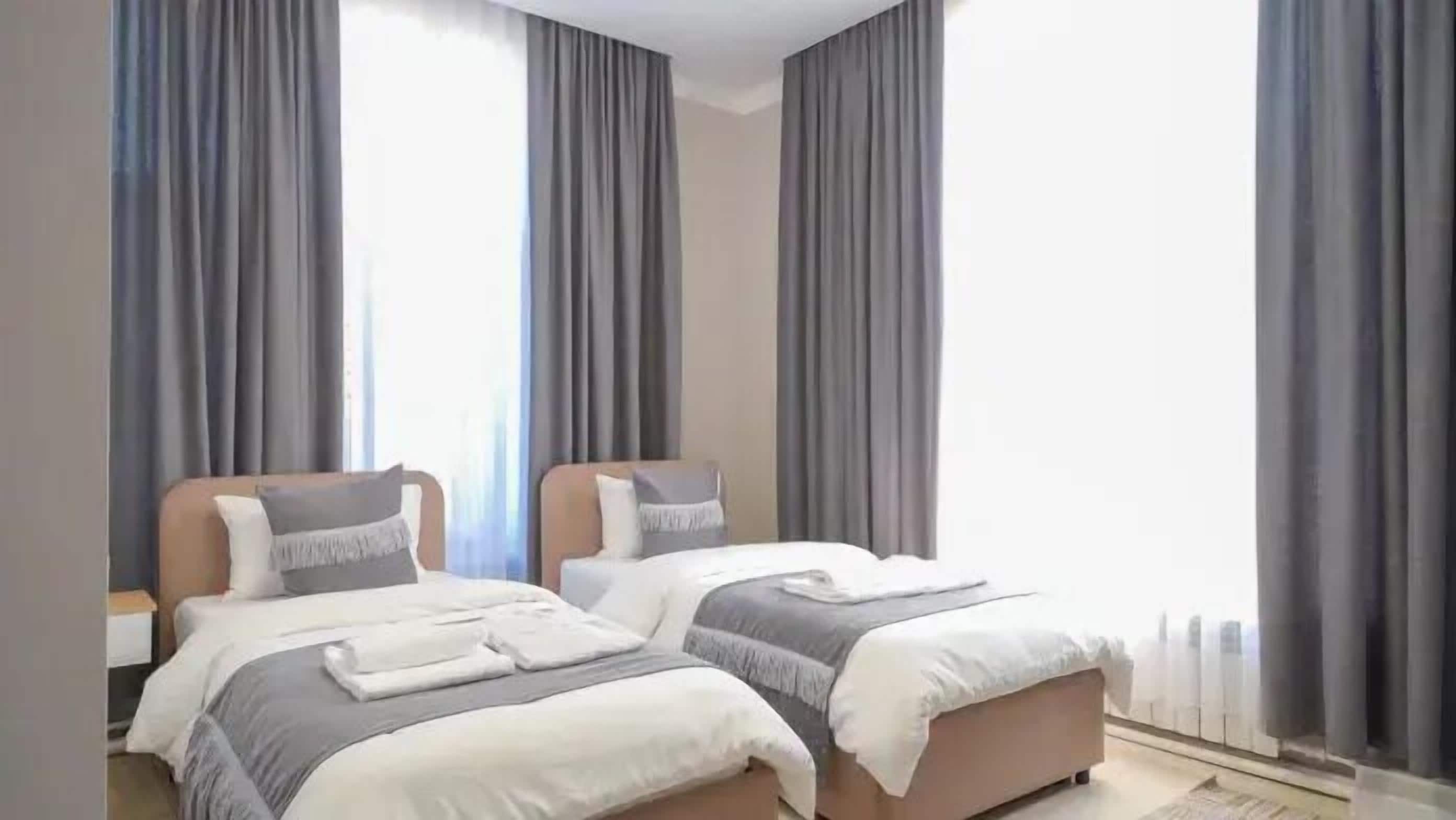 Standard Twin Room | Laptop workspace, blackout curtains, soundproofing, free WiFi