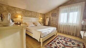 4 chambres, fer et planche à repasser, lit parapluie, Wi-Fi gratuit