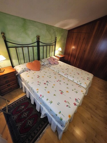 Mi limón mi limonero cottage with fenced pool and large garden