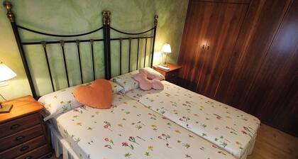 Mi limĂłn mi limonero cottage with fenced pool and large garden