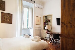 1 bedroom, iron/ironing board, WiFi, bed sheets - One-room apartment Via Silla - Vatican (Roma)