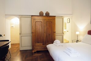 1 室のベッドルーム、アイロン / アイロン台、WiFi、ベッドシーツ