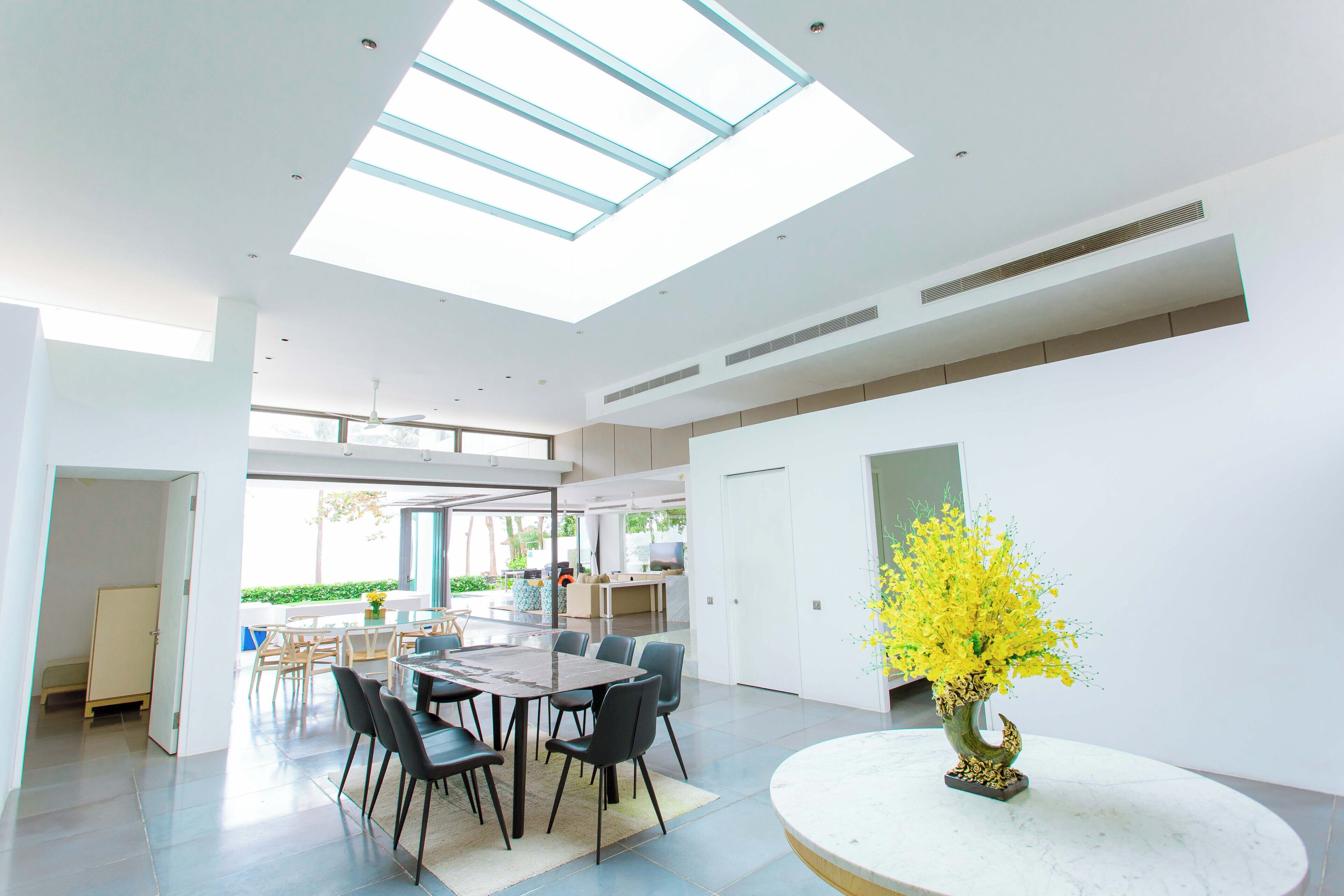 Premium Villa, Beach View | Dining