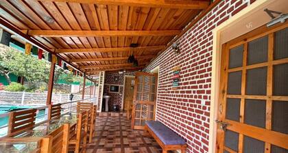 Mehra paradise and cafe