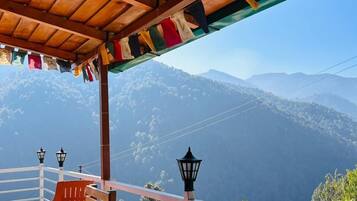 Deluxe Room With Valley View.